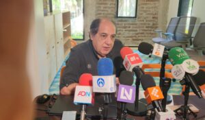 Violencia se concentra en Mazatlán mientras disminuyen delitos en Culiacán: Javier Llausás