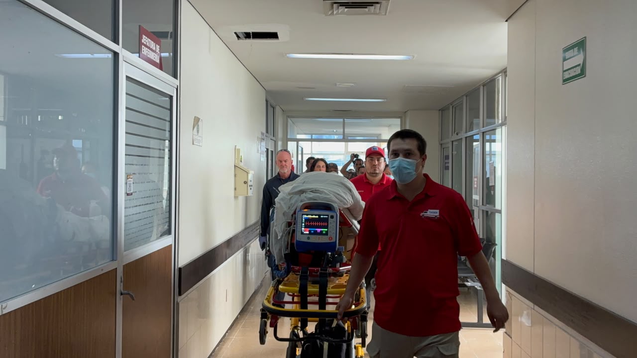 Jesús Antonio es trasladado a Shriners en Sacramento, California, tras sufrir quemaduras con una "cebollita" en Ahome