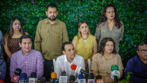 jesus ibarra se registra en morena conferencia