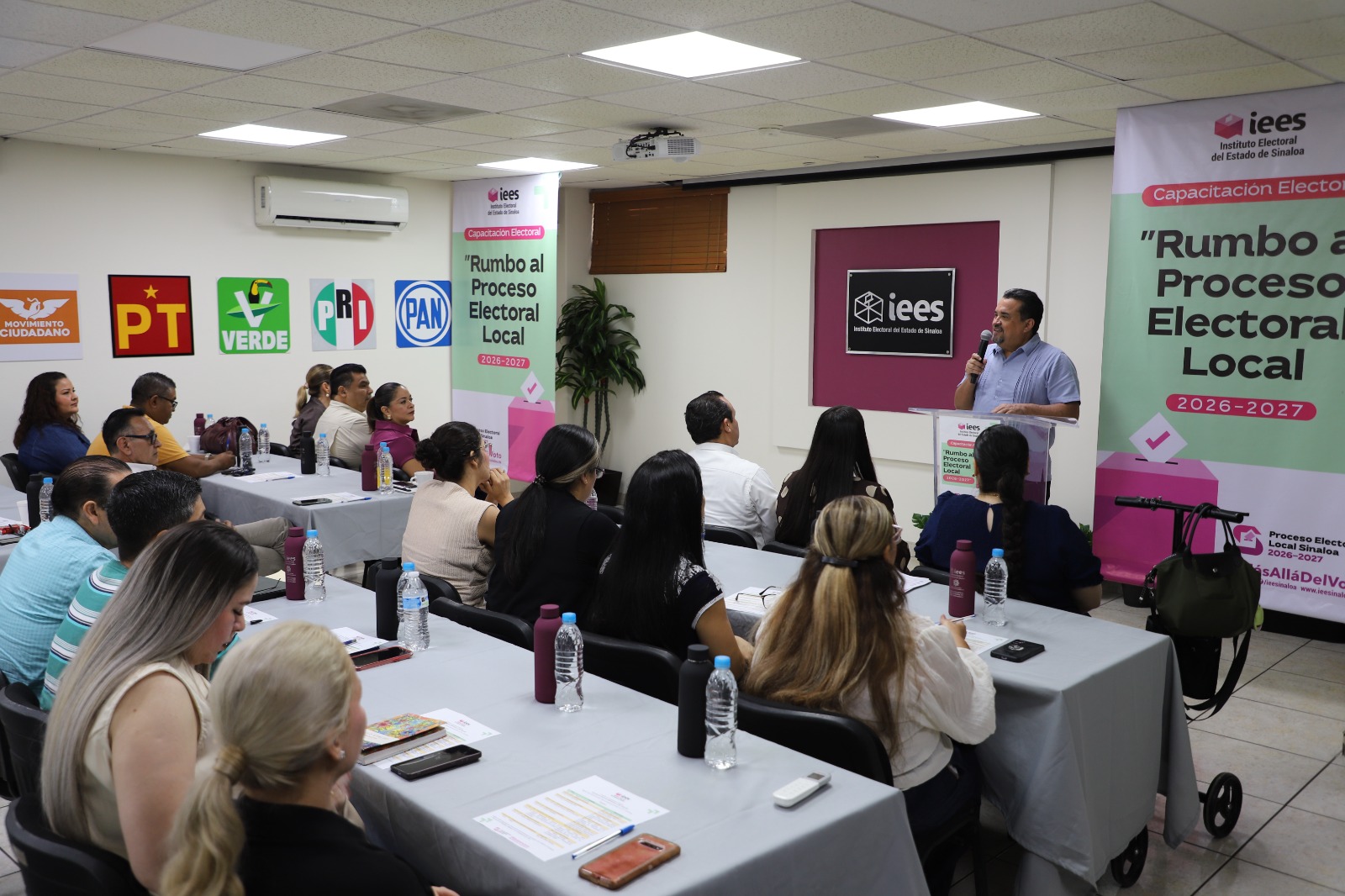 Jornadas de capacitación del IEES en Culiacán