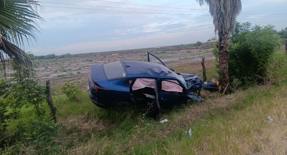 Joven queda inconsciente tras salir del camino en Tamazula, Guasave, Sinaloa