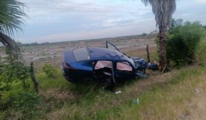 Joven queda inconsciente tras salir del camino en Tamazula, Guasave, Sinaloa
