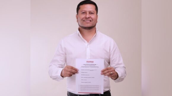 Juan Carlos González Miramontes se registra para buscar la Coordinación Municipal de Morena en Angostura, Sinaloa
