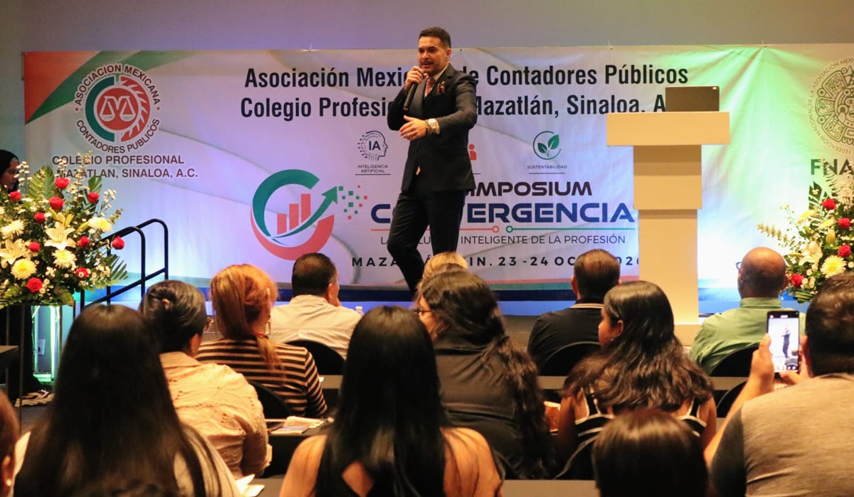 Juan José Arellano Hernández brinda conferencia en XX Simposium Convergencia 2027