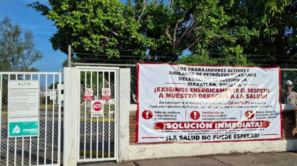 Sin servicios, sin medicinas, sin garantía de salud; jubilados y activos de Pemex exigen respuesta a sus derechos en Mazatlán