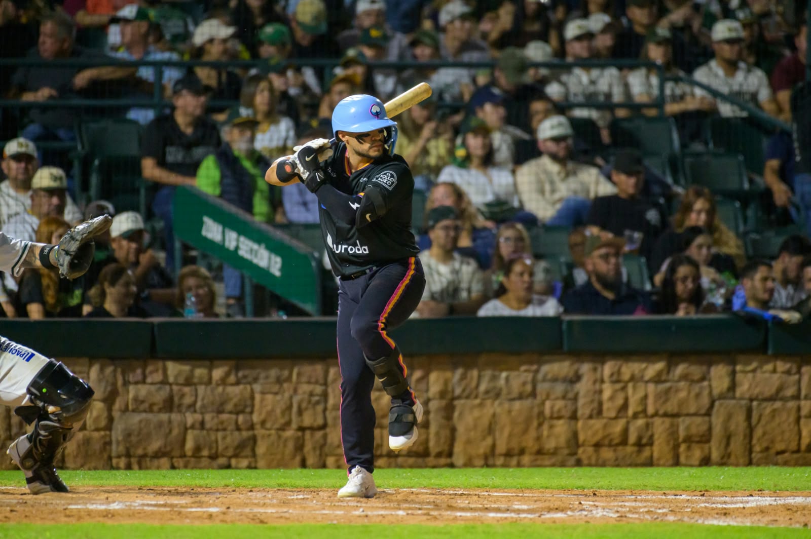 Juego inaugural entre Cañeros y Algodoneros en la temporada 2026-27 de la LMP