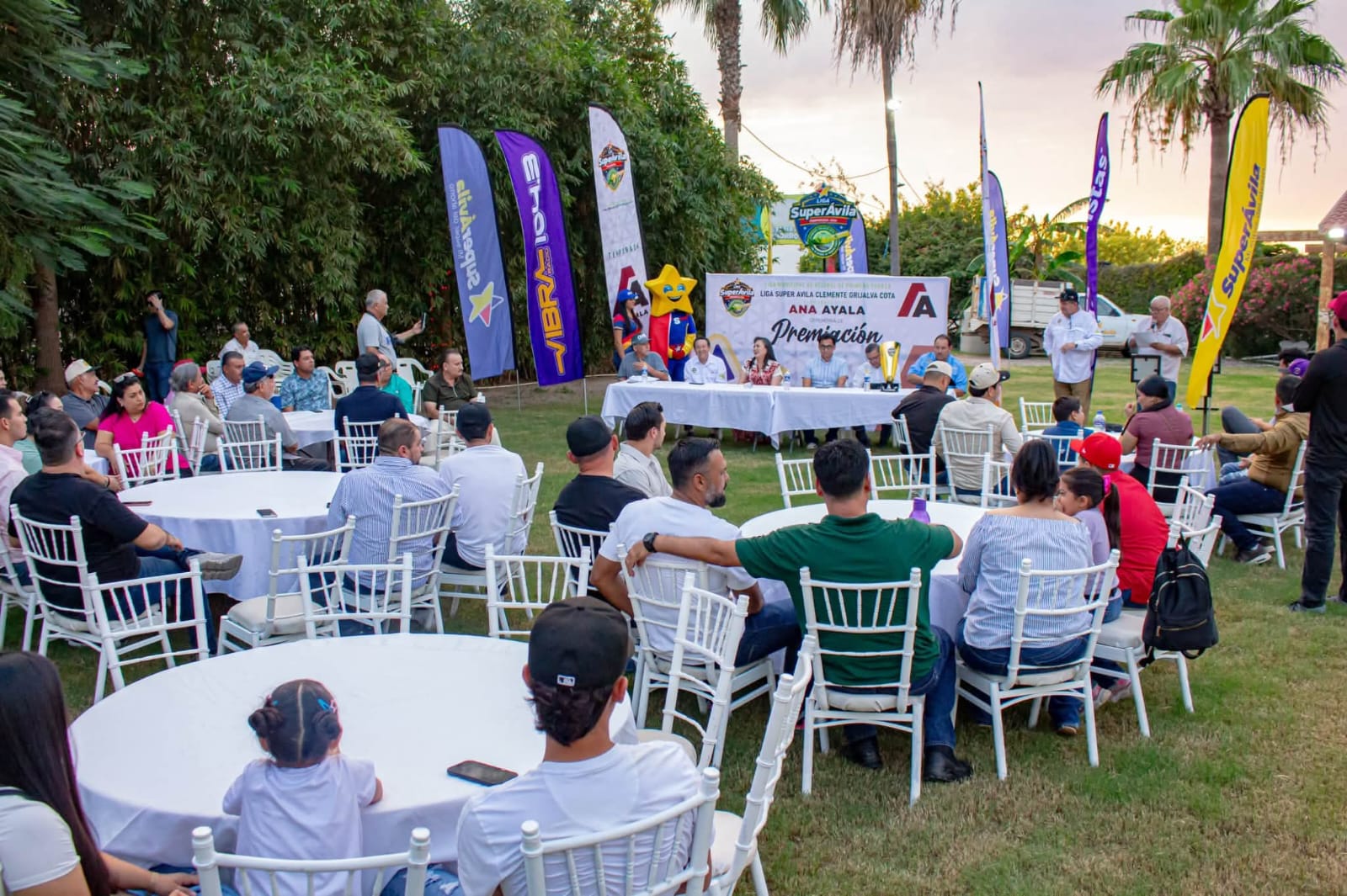 Reconocen a los mejores de la Clemente Grijalva Cota en su temporada 2026