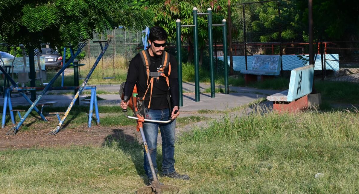 Recuperan cancha de futbol y gimnasio al aire libre en Fuentes del Valle, Mazatlán, Sinaloa