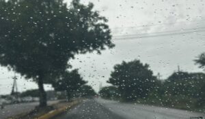 ¡No da tregua la lluvia en Mazatlán, Sinaloa! Prevén hasta 75 milímetros y fuertes vientos para este miércoles