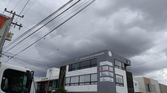 Lluvias refrescan la tarde de este miércoles en Guasave, Sinaloa