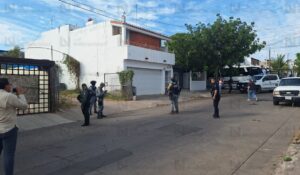 Encobijada encuentran a una persona en la colonia Tierra Blanca de Culiacán, Sinaloa