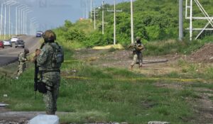 Emplayado y sin vida encuentran a un hombre en La Costerita de Culiacán, Sinaloa