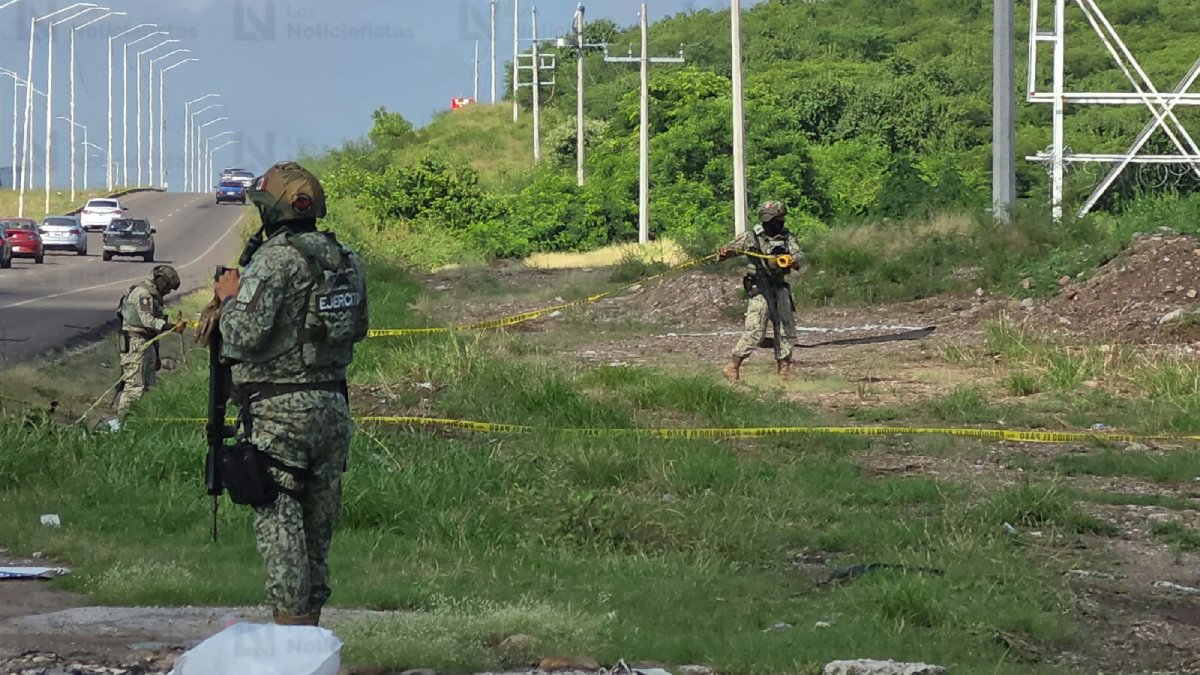localizan hombre emplayado en la costerita en culiacan acordonan