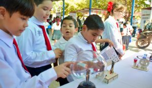 Transforman los lunes cívicos en Salvador Alvarado, Sinaloa, con ferias educativas