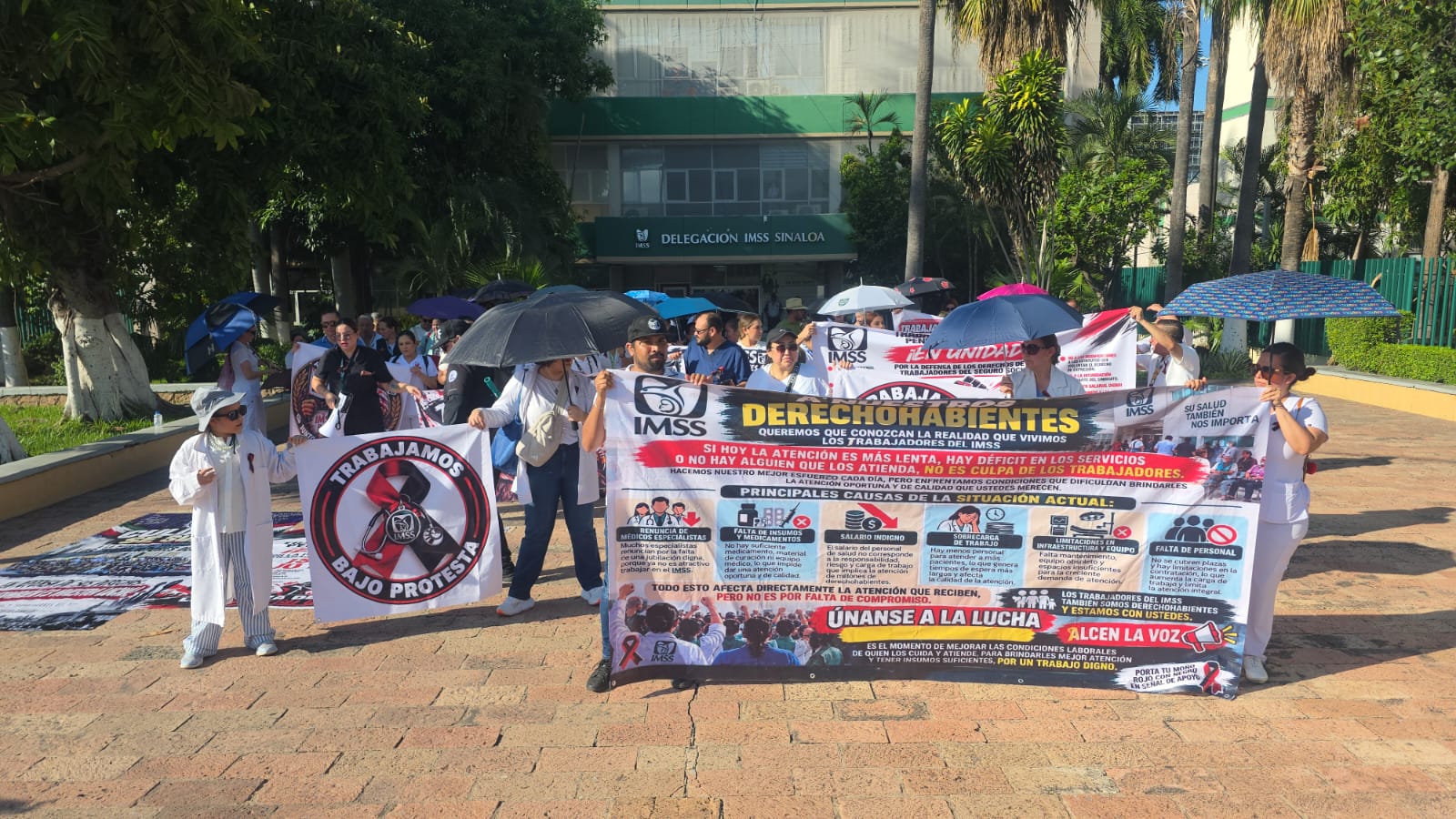 Manifestación de personal del IMSS en Culiacán