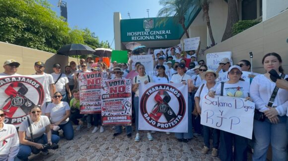 “No te vayas a enfermar porque no hay material”; trabajadores del IMSS se manifiestan en Culiacán