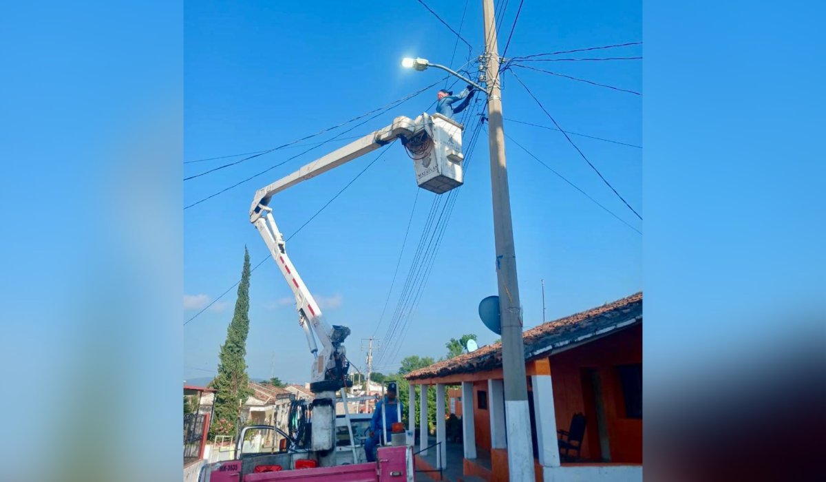 Mantenimiento de luminarias en Mazatlán