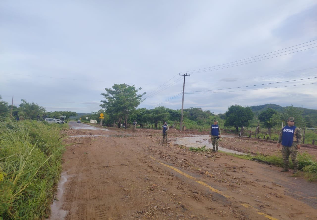 Marina activa operativo de prevención ante avance del huracán Simón a Sinaloa