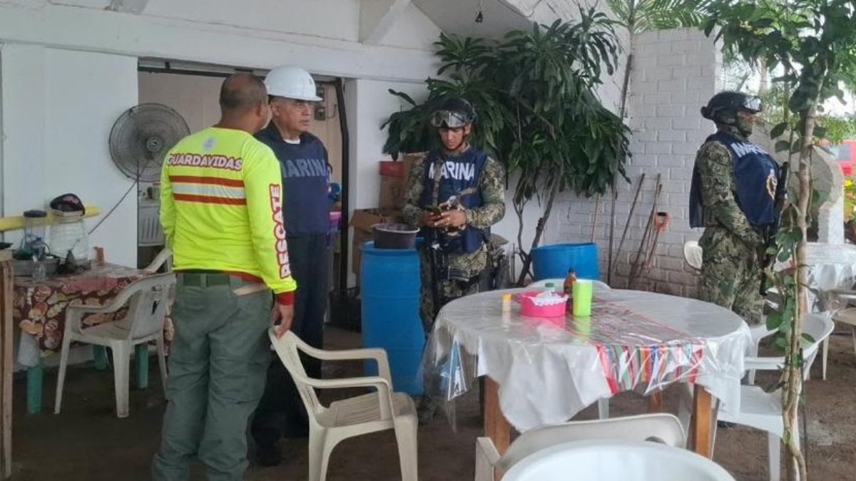 marina evacua en jalisco a personas y activa operativos de emergencia por huracanes casa