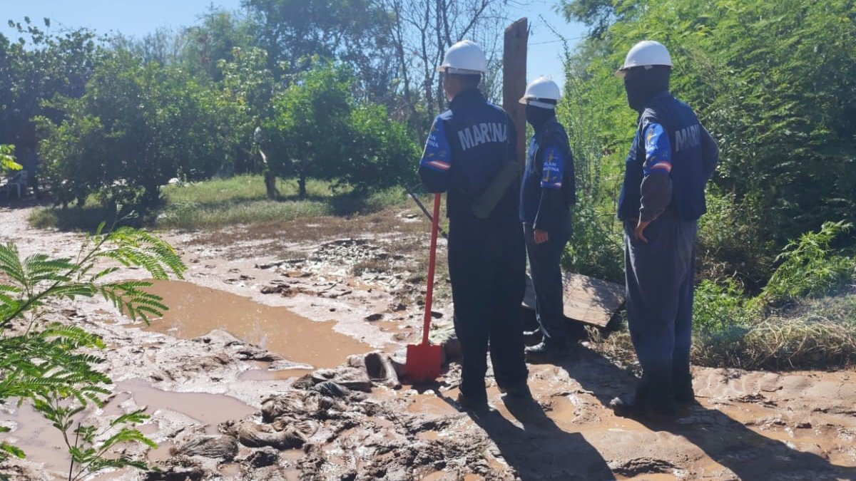 marina lleva ayuda a sinaloa tras polo calles