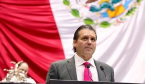 Mario Zamora exhibe a Hacienda: promocionan el tren sinaloense, pero no le destinan un solo peso para el 2027