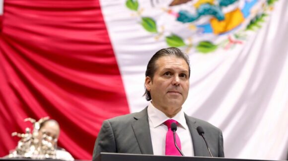 Mario Zamora exhibe a Hacienda: promocionan el tren sinaloense, pero no le destinan un solo peso para el 2027