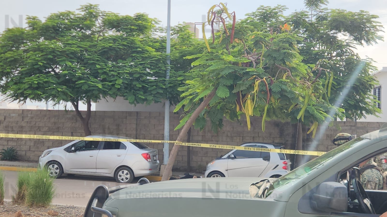 Ejecutan a dos primos frente a Residencial Villa San José, sector Valle del Agua en Culiacá