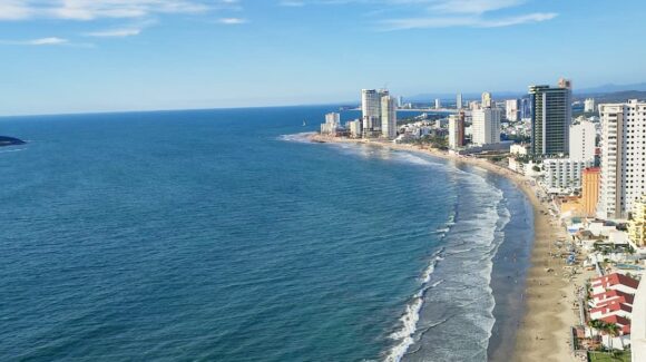 Contadores del Sur de Sinaloa prevén curva de recuperación económica para Mazatlán; en 2027 se irá reflejando, aclaran