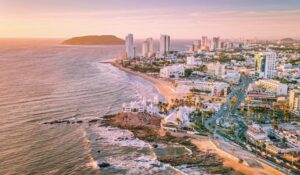 Asegura Sectur Sinaloa ir por buen camino en la promoción de Mazatlán ante datos de otros destinos