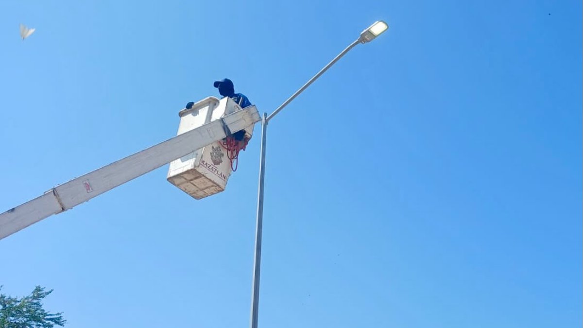mazatlan sinaloa enciende 212 nuevas luces led