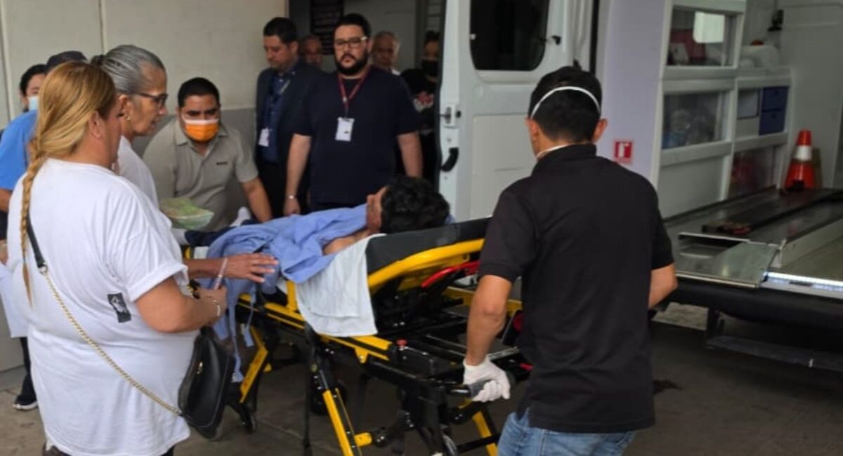 Trasladan a Sacramento, California, a Edwin Edel, quien sufrió quemaduras en un inmueble de Los Mochis, Sinaloa