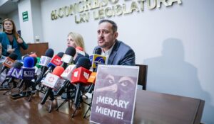 “Mentirosa Villegas”: Diputados de PAN, PRI y MC critican a Merary por ‘desplazar’ a niñas para su asamblea en Culiacán