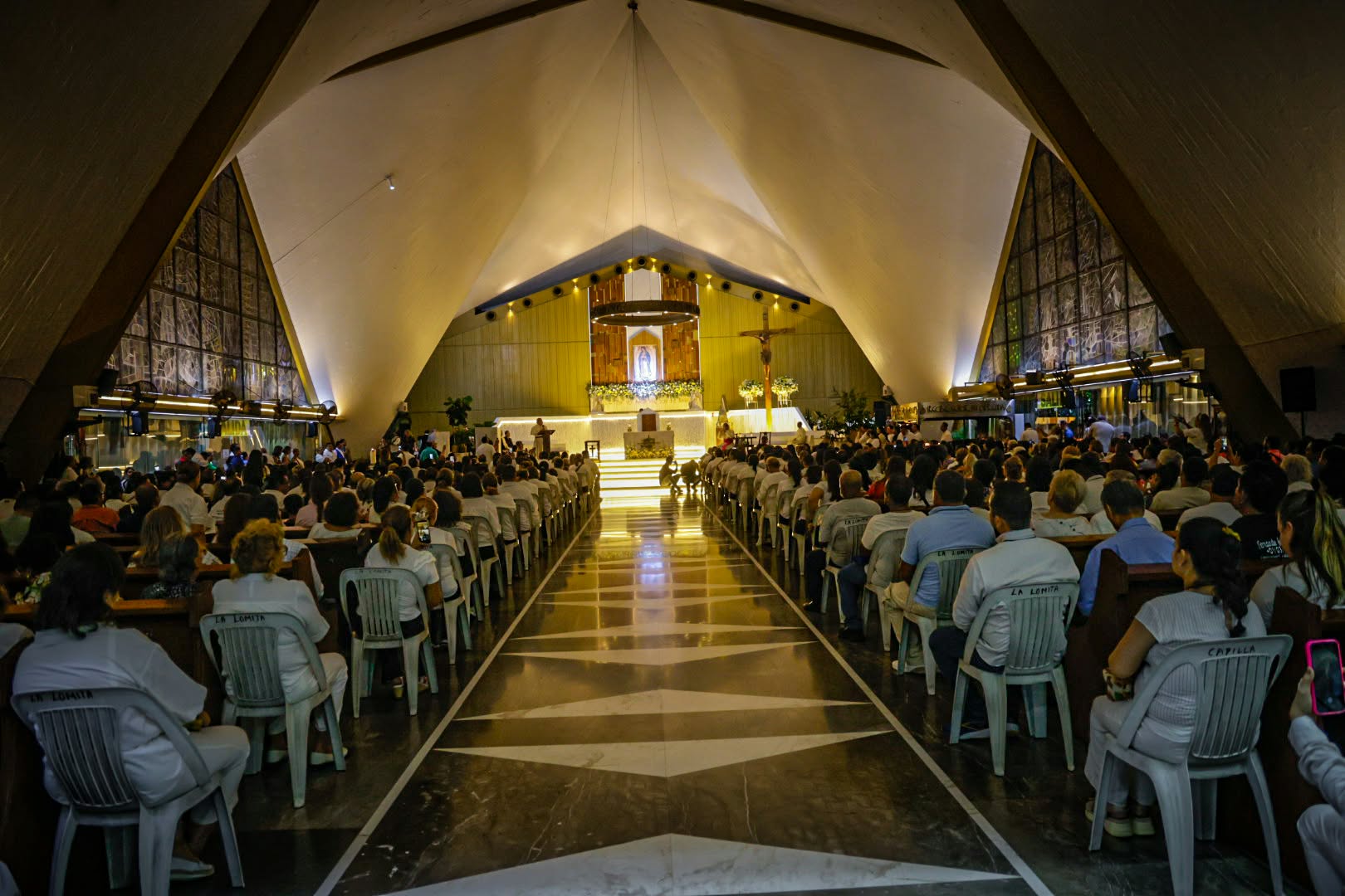Misa en La Lomita, en Culiacán, con Joseph Spiteri, Nuncio Apostólico en México