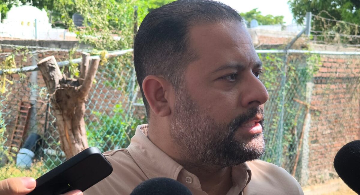 Moisés Ríos renuncia como secretario del Ayuntamiento de Mazatlán; buscará proyecto político-electoral