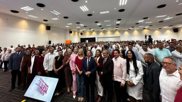 Morena presume 27 decretos aprobados y 46 iniciativas en su informe legislativo este domingo en Mazatlán, Sinaloa