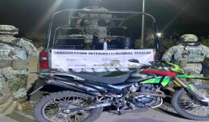 Ejército aseguró 6 kilos de fentanilo y una motocicleta en Las Aguamitas, Culiacán, Sinaloa