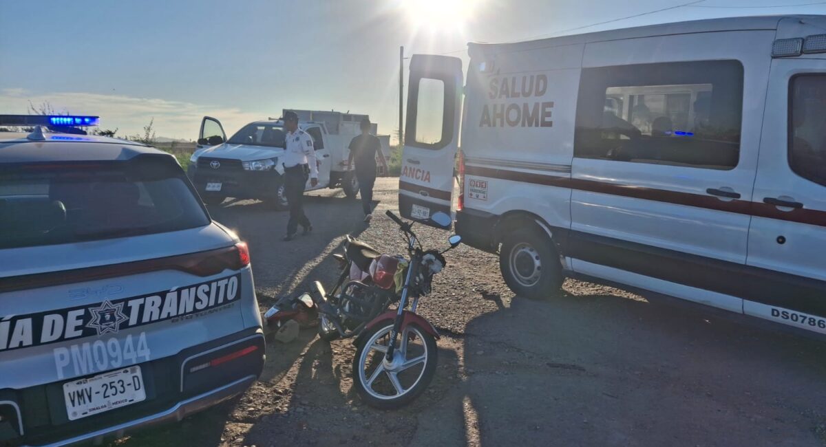 Motociclista resulta lesionado tras chocar contra camioneta en el entronque de Ohuira y Flores Magón, en Ahome, Sinaloa