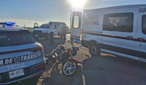 Motociclista resulta lesionado tras chocar contra camioneta en el entronque de Ohuira y Flores Magón, en Ahome, Sinaloa