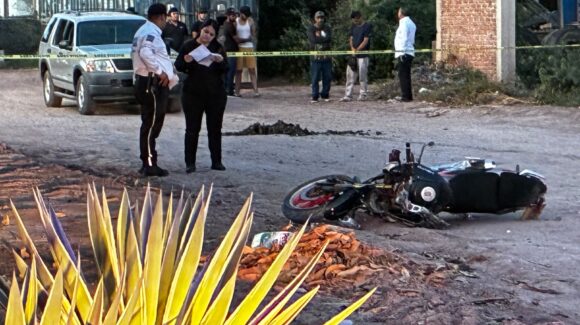 Identifican a motociclistas que se accidentaron en el ejido 20 de Noviembre Nuevo, en Ahome, Sinaloa