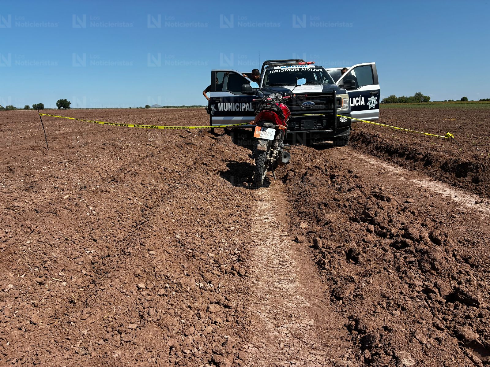 Hombre pierde la vida tras caer de un caballo en Ohuira, Ahome