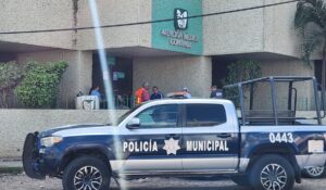 Muere hombre atacado a balazos cuando se desplazaba en un March en la colonia Gustavo Díaz en Culiacán, Sinaloa