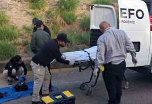 Muere policía estatal al caer con todo y moto desde el puente desnivel en El Palmito de Culiacán