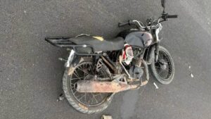 mujer pierde la vida en carretera internacional en mazatlan moto