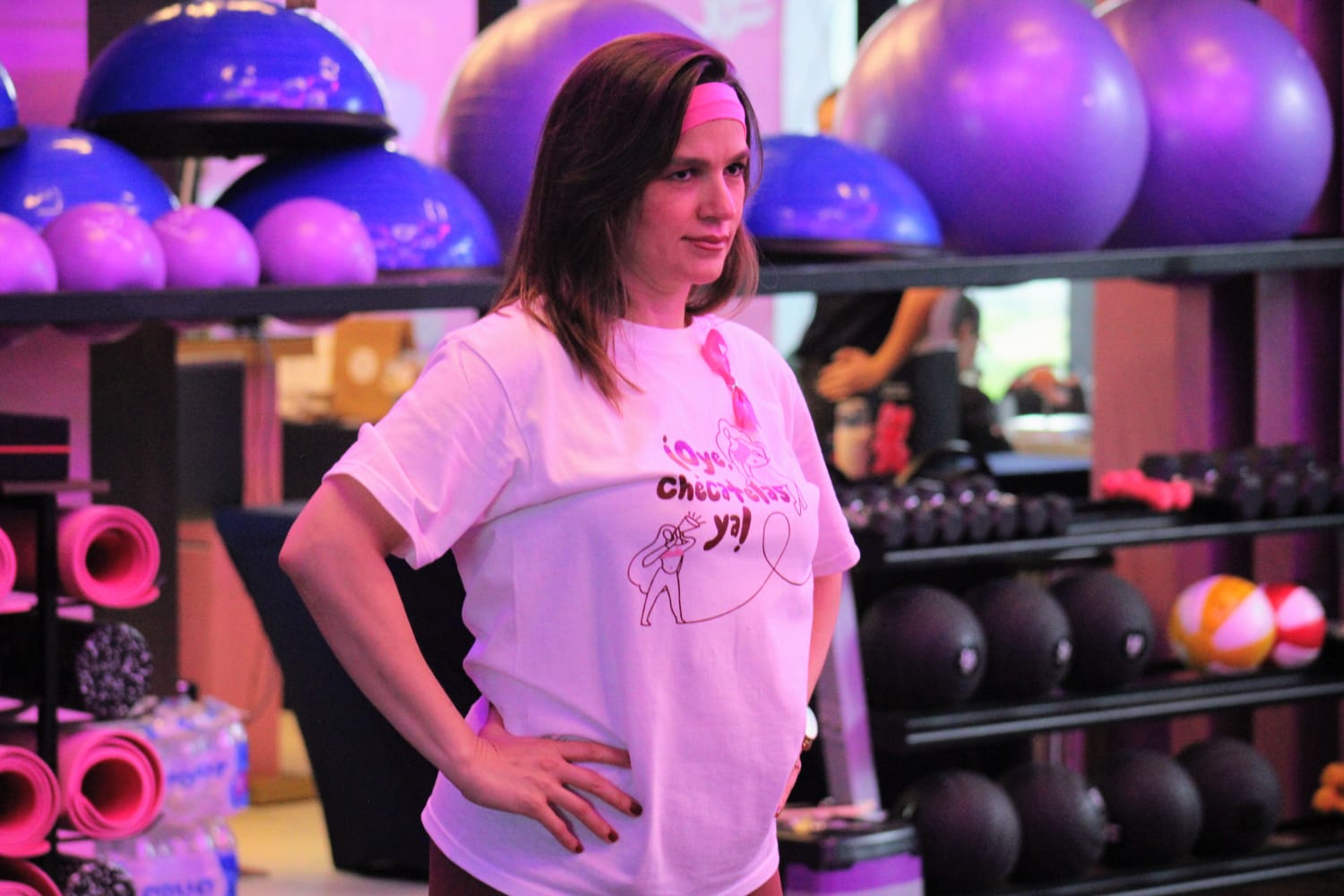 Mujeres se unen contra el cáncer en iniciativa 80's Stronger Together, en Mazatlán