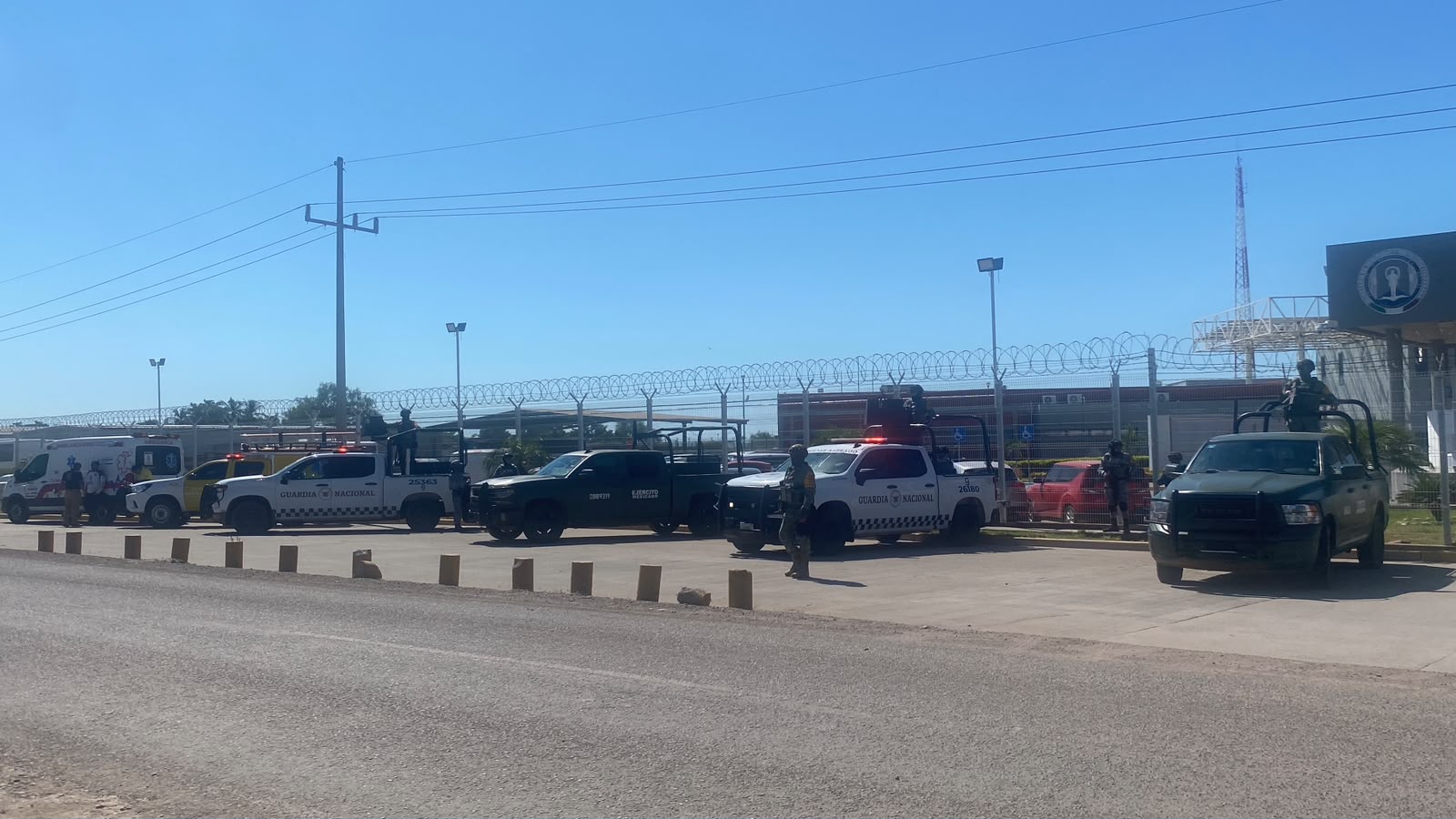 Nuncio apostólico en México llega al Cefereso Núm. 8 en Guasave