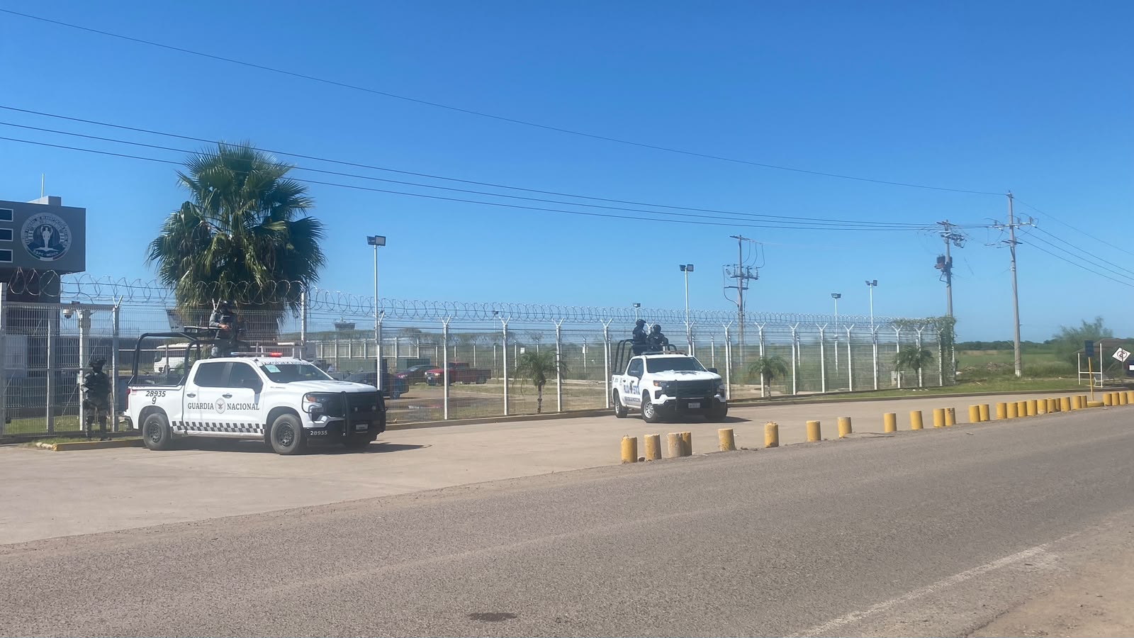Nuncio apostólico en México llega al Cefereso Núm. 8 en Guasave