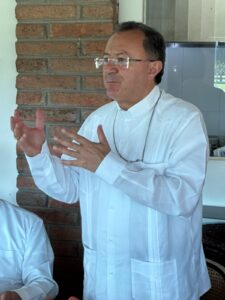 Nuncio llama a sacerdotes a construir la unidad y fraternidad