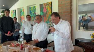 Nuncio llama a sacerdotes a construir la unidad y fraternidad