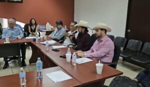 Organismos pecuarios y de Coepriss en Sinaloa revisan medidas para protegerse de la influenza aviar