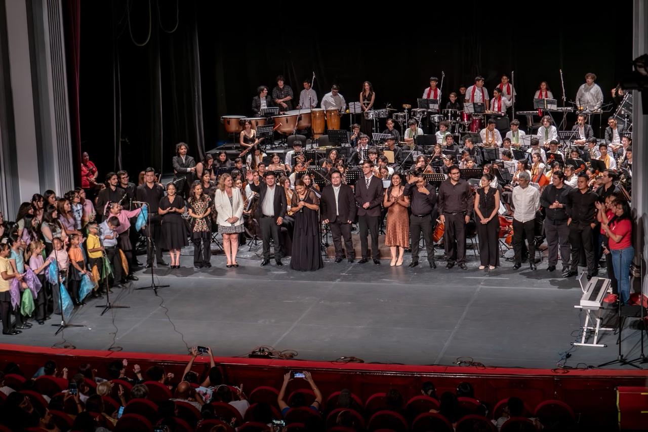 Orquestas y coros hacen vibrar Mazatlán
